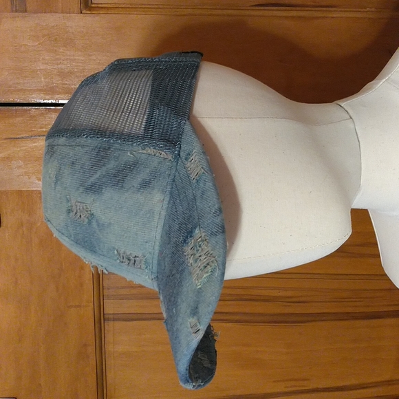 C.C. PonyCap Baseball Cap - Picture 9 of 11